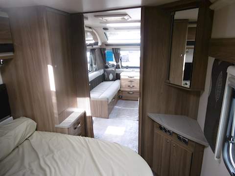 Swift Conqueror 580 - U992