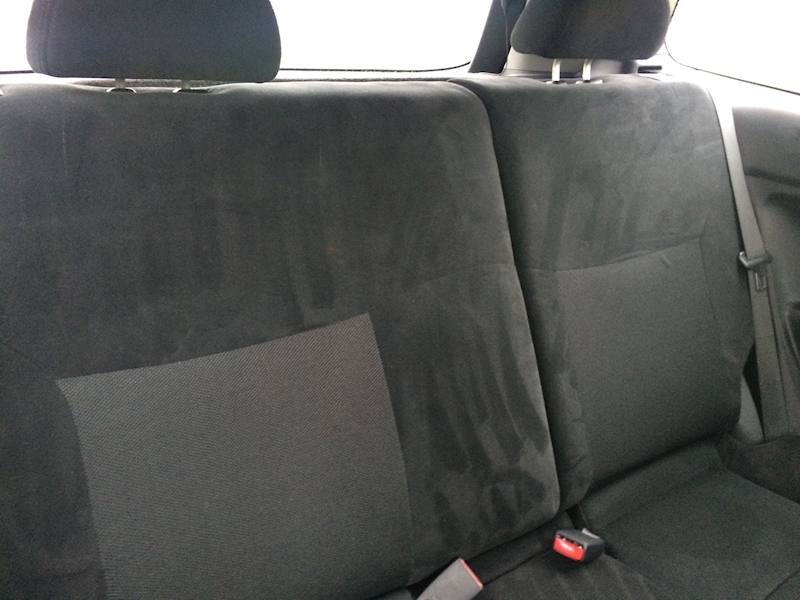 Honda 2.0 i-VTEC Type R Hatchback 3dr Petrol Manual (212 g/km, 197 bhp)