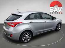 Hyundai 1.6 CRDi Blue Drive Premium Hatchback 5dr Diesel Manual (102 g/km, 134 bhp)