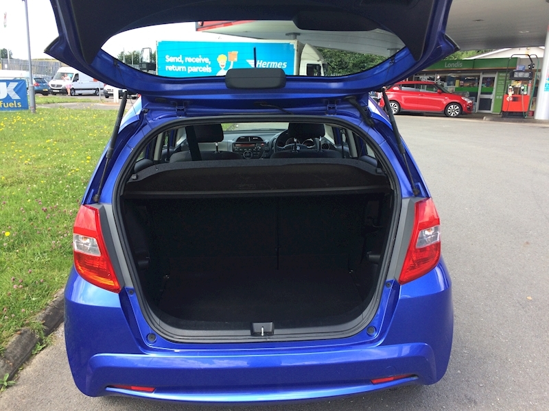 Honda 1.4 i-VTEC ES Hatchback 5dr Petrol CVT (125 g/km, 98 bhp)