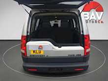 Land Rover 2.7 TD V6 HSE SUV 5dr Diesel Automatic (275 g/km, 190 bhp)