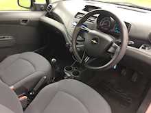 Chevrolet 1.0 + Hatchback 5dr Petrol Manual (119 g/km, 67 bhp)