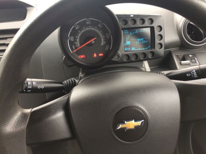 Chevrolet 1.0 + Hatchback 5dr Petrol Manual (119 g/km, 67 bhp)