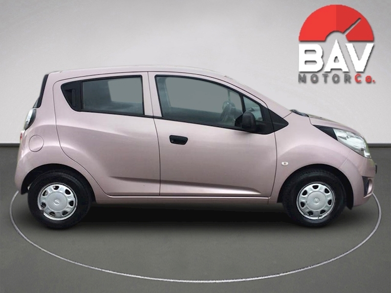 Chevrolet 1.0 + Hatchback 5dr Petrol Manual (119 g/km, 67 bhp)