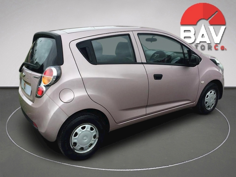 Chevrolet 1.0 + Hatchback 5dr Petrol Manual (119 g/km, 67 bhp)