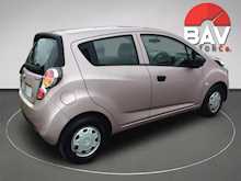 Chevrolet 1.0 + Hatchback 5dr Petrol Manual (119 g/km, 67 bhp)