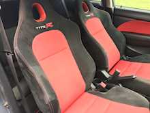 Honda 2.0 i-VTEC Type R Hatchback 3dr Petrol Manual (212 g/km, 197 bhp)