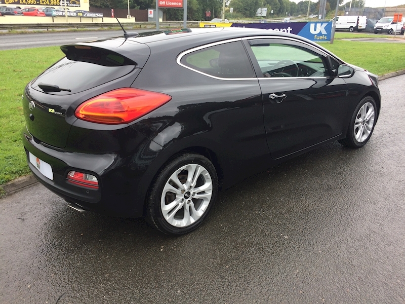 Kia 1.6 CRDi SE Hatchback 3dr Diesel Manual (s/s) ISG (112 g/km, 126 bhp)