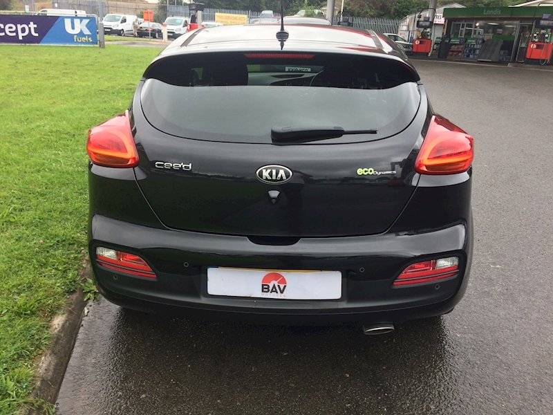 Kia 1.6 CRDi SE Hatchback 3dr Diesel Manual (s/s) ISG (112 g/km, 126 bhp)