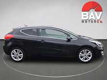 Kia 1.6 CRDi SE Hatchback 3dr Diesel Manual (s/s) ISG (112 g/km, 126 bhp)