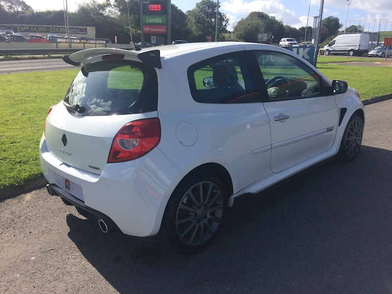 Renault 2.0 Renaultsport Silverstone GP Hatchback 3dr Petrol Manual (195 g/km, 197 bhp)