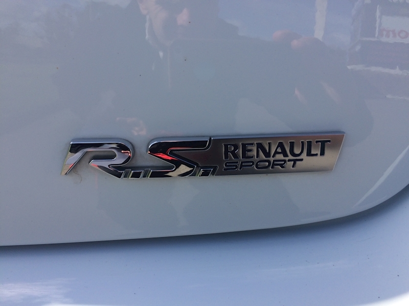 Renault 2.0 Renaultsport Silverstone GP Hatchback 3dr Petrol Manual (195 g/km, 197 bhp)