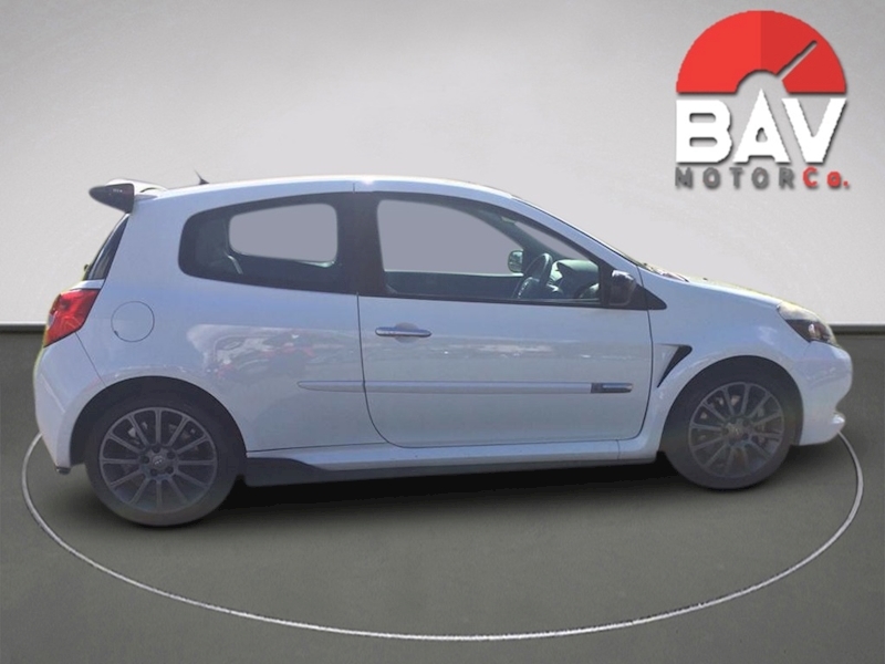 Renault 2.0 Renaultsport Silverstone GP Hatchback 3dr Petrol Manual (195 g/km, 197 bhp)