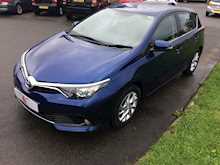 Toyota 1.2 VVT-i Business Edition Hatchback 5dr Petrol (s/s) (116 ps)