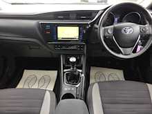 Toyota 1.2 VVT-i Business Edition Hatchback 5dr Petrol (s/s) (116 ps)