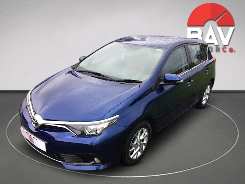 Toyota 1.2 VVT-i Business Edition Hatchback 5dr Petrol (s/s) (116 ps)