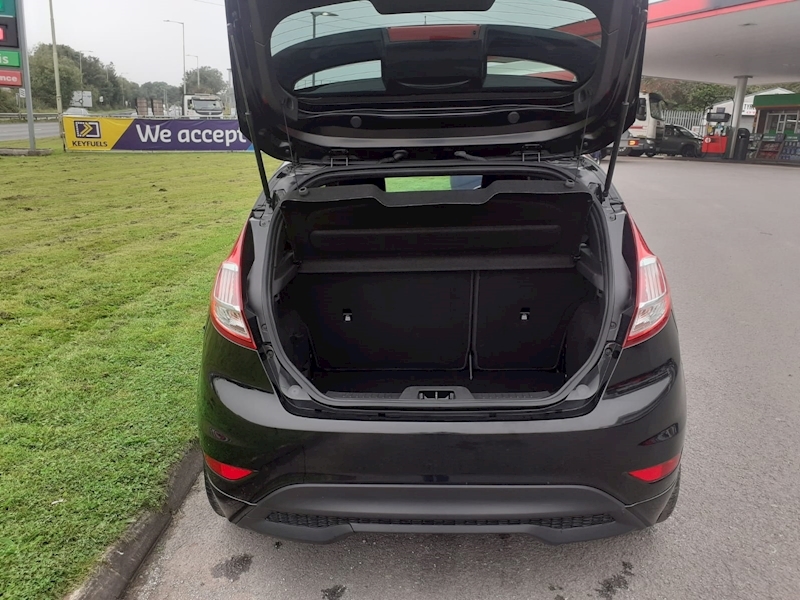 Ford 1.0 T EcoBoost ST-Line Hatchback 3dr Petrol Manual (s/s) (104 g/km, 138 bhp)