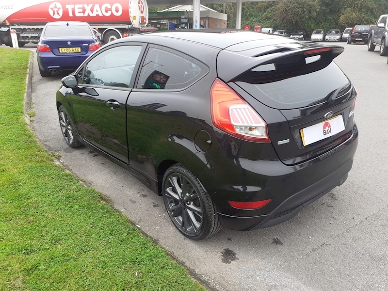 Ford 1.0 T EcoBoost ST-Line Hatchback 3dr Petrol Manual (s/s) (104 g/km, 138 bhp)