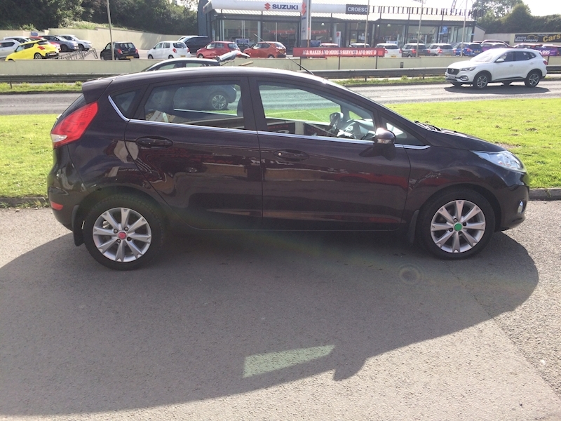 Ford 1.4 Zetec Hatchback 5dr Petrol Manual (133 g/km, 94 bhp)