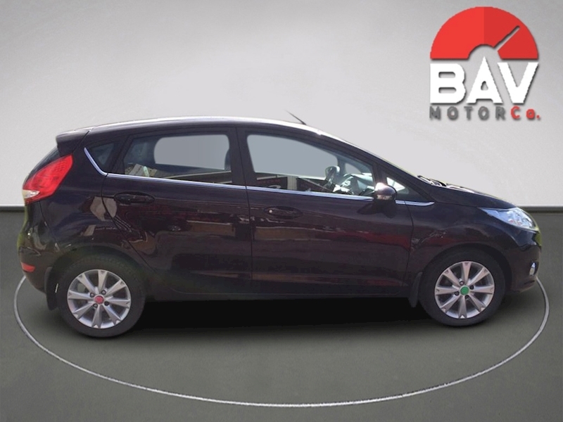 Ford 1.4 Zetec Hatchback 5dr Petrol Manual (133 g/km, 94 bhp)