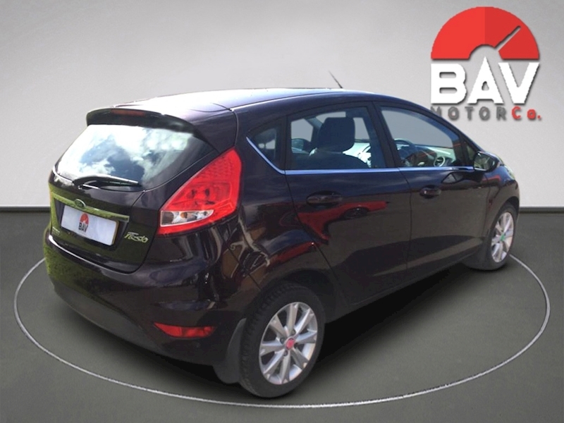 Ford 1.4 Zetec Hatchback 5dr Petrol Manual (133 g/km, 94 bhp)