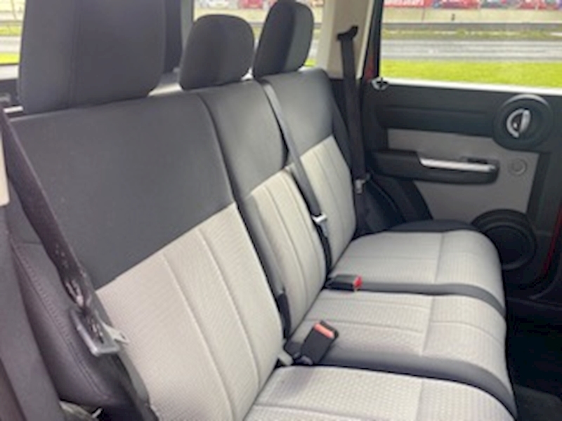 Dodge 2.8 CRD SXT SUV 5dr Diesel Automatic (250 g/km, 176 bhp)