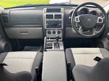 Dodge 2.8 CRD SXT SUV 5dr Diesel Automatic (250 g/km, 176 bhp)