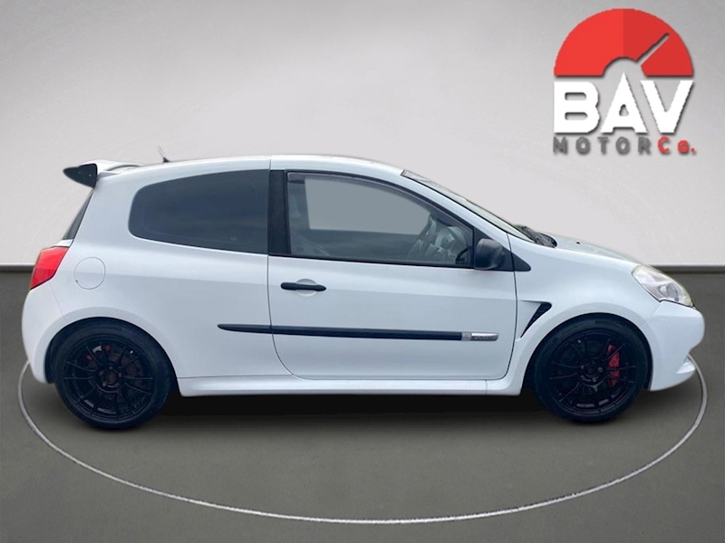Renault 2.0 Renaultsport Cup Hatchback 3dr Petrol Manual (195 g/km, 197 bhp)