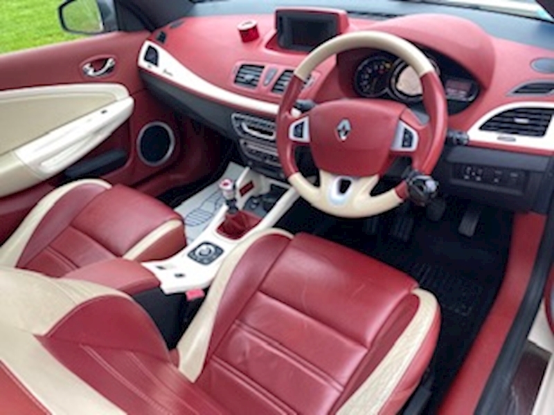 Renault 1.4 TCe Floride Convertible 2dr Petrol Manual (169 g/km, 130 bhp)