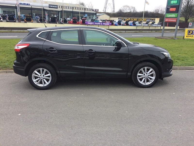 Nissan 1.2 DIG-T Acenta (Smart Vision Pack) SUV 5dr Petrol Manual (129 g/km, 113 bhp)
