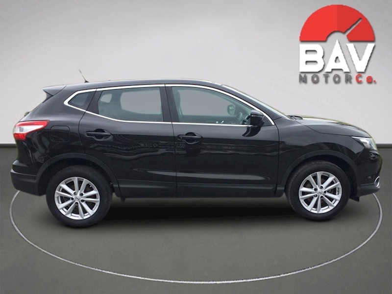 Nissan 1.2 DIG-T Acenta (Smart Vision Pack) SUV 5dr Petrol Manual (129 g/km, 113 bhp)