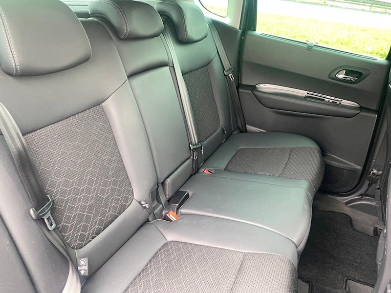 Peugeot 3008 1.6 BlueHDi Allure SUV 5dr Diesel Manual (s/s) (108 g/km, 120 bhp)