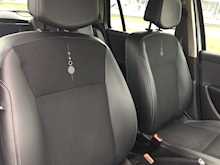 Renault 1.2 Dynamique TomTom Sport Tourer 5dr Petrol Manual (125 g/km, 100 bhp)