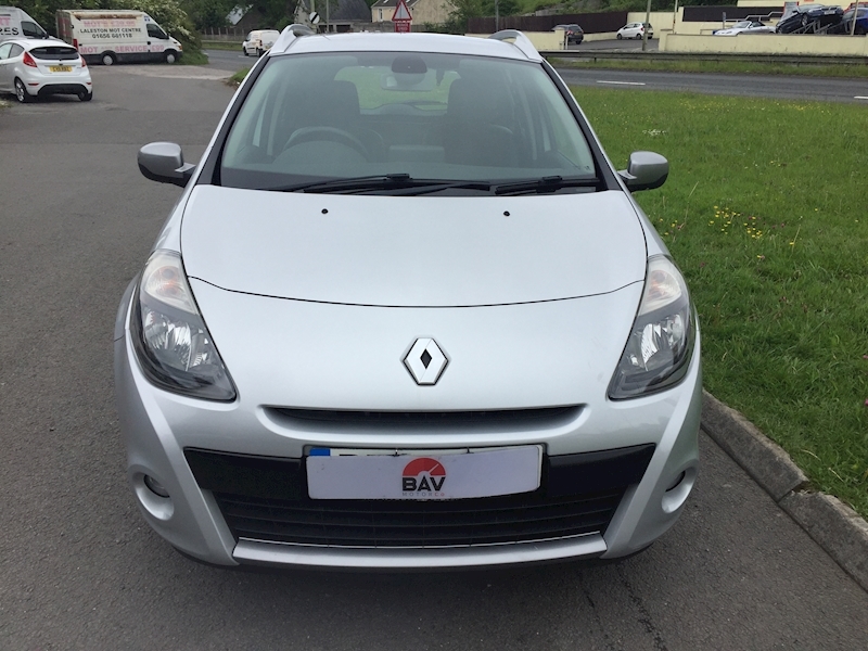 Renault 1.2 Dynamique TomTom Sport Tourer 5dr Petrol Manual (125 g/km, 100 bhp)