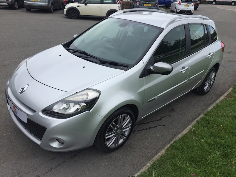 Renault 1.2 Dynamique TomTom Sport Tourer 5dr Petrol Manual (125 g/km, 100 bhp)