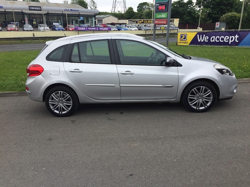Renault 1.2 Dynamique TomTom Sport Tourer 5dr Petrol Manual (125 g/km, 100 bhp)
