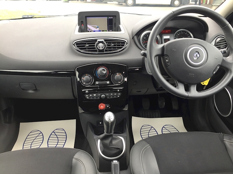 Renault 1.2 Dynamique TomTom Sport Tourer 5dr Petrol Manual (125 g/km, 100 bhp)