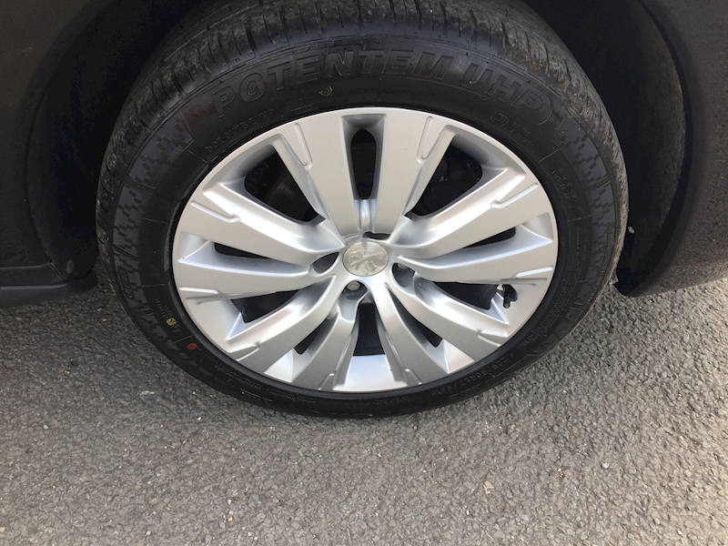 Peugeot 1.6 HDi Active SUV 5dr Diesel Manual (125 g/km, 115 bhp)