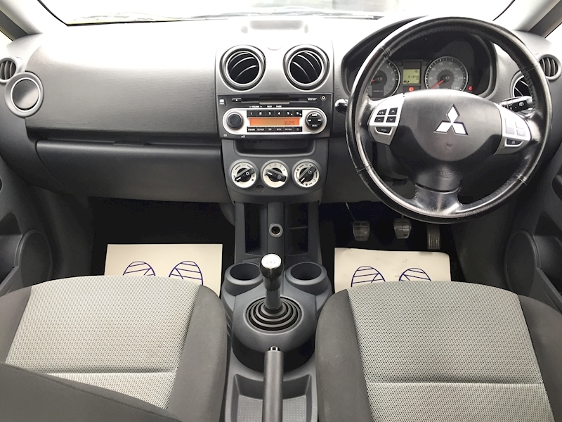 Mitsubishi Colt  Hatchback 1.3 Manual Petrol