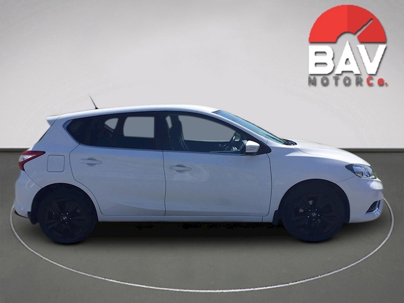 Nissan 1.5 dCi N-Connecta Hatchback 5dr Diesel Euro 6 (s/s) (110 ps)