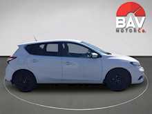 Nissan 1.5 dCi N-Connecta Hatchback 5dr Diesel Euro 6 (s/s) (110 ps)