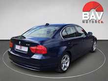 BMW 3 Series 2.0 318i Exclusive Edition Saloon 4dr Petrol Manual (146 g/km, 143 bhp)