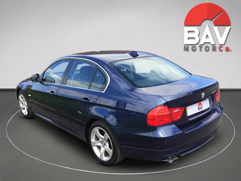BMW 3 Series 2.0 318i Exclusive Edition Saloon 4dr Petrol Manual (146 g/km, 143 bhp)