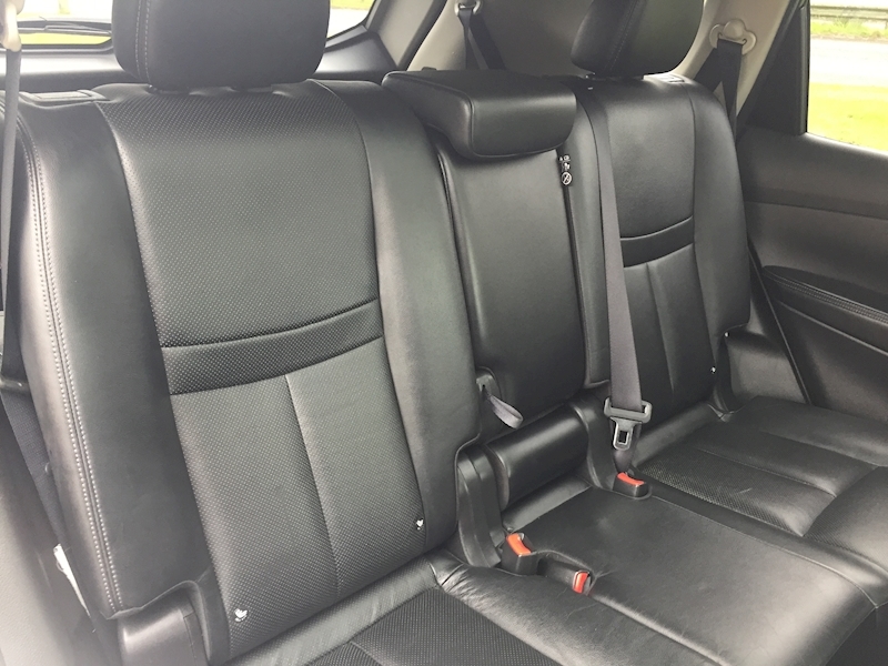 Nissan 1.6 dCi Tekna SUV 5dr Diesel XTRON Euro 5 (s/s) (130 ps)