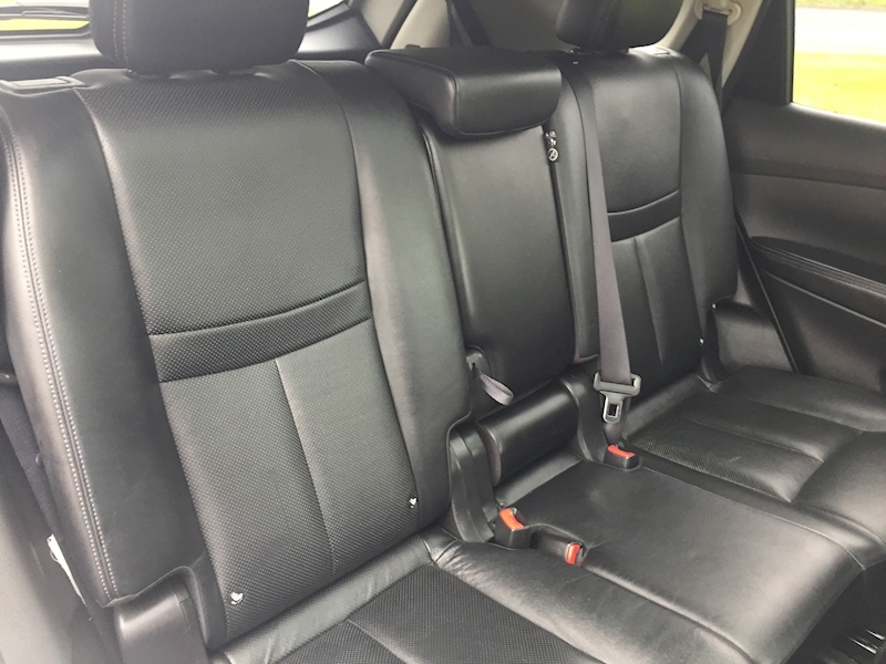 Nissan 1.6 dCi Tekna SUV 5dr Diesel XTRON Euro 5 (s/s) (130 ps)