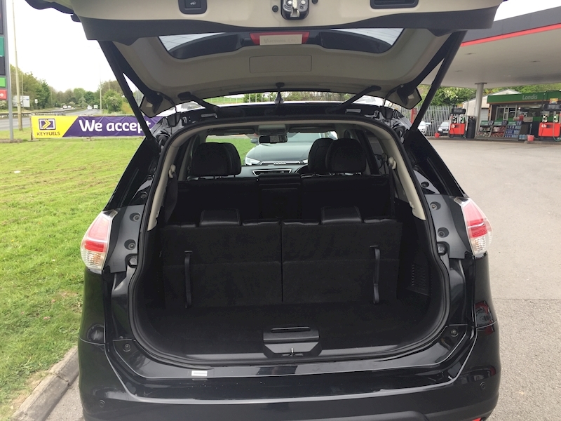 Nissan 1.6 dCi Tekna SUV 5dr Diesel XTRON Euro 5 (s/s) (130 ps)