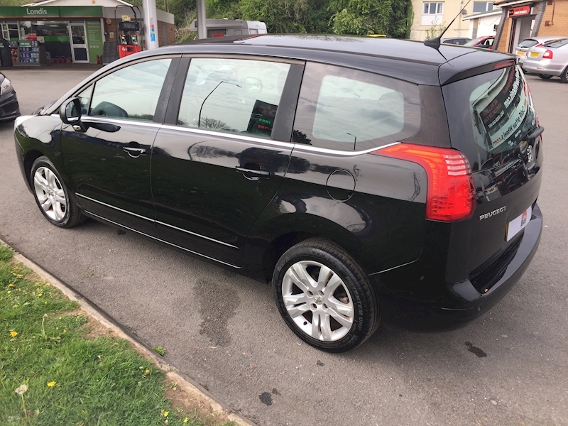 Peugeot 1.6 HDi Active MPV 5dr Diesel Manual (132 g/km, 115 bhp)