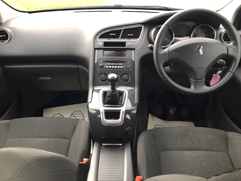 Peugeot 1.6 HDi Active MPV 5dr Diesel Manual (132 g/km, 115 bhp)