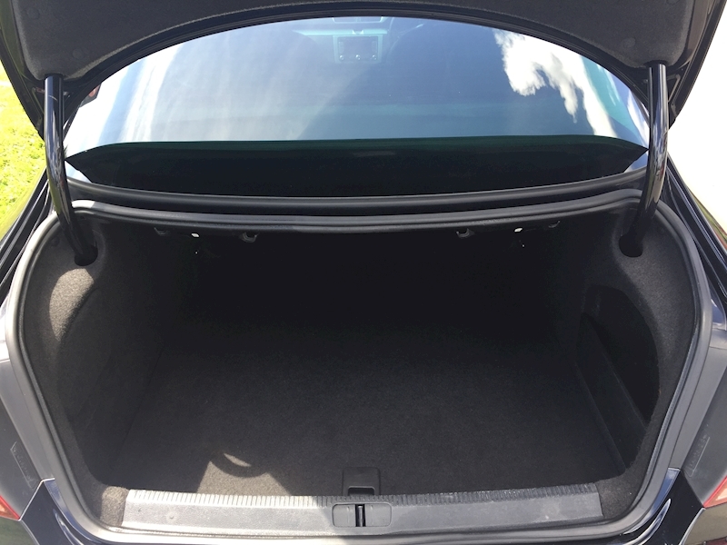 Volkswagen 2.0 TDI BlueMotion Tech GT Saloon 4dr Diesel Manual (120 g/km, 138 bhp)