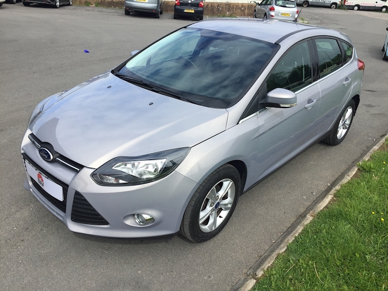 Ford 1.6 Zetec Hatchback 5dr Petrol Manual (136 g/km, 103 bhp)